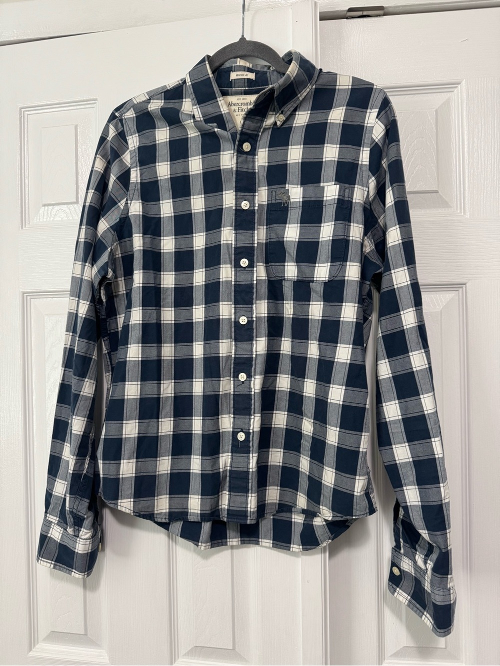 Abercrombie & Fitch‎ Navy and White Plaid Muscle Button Down Shirt